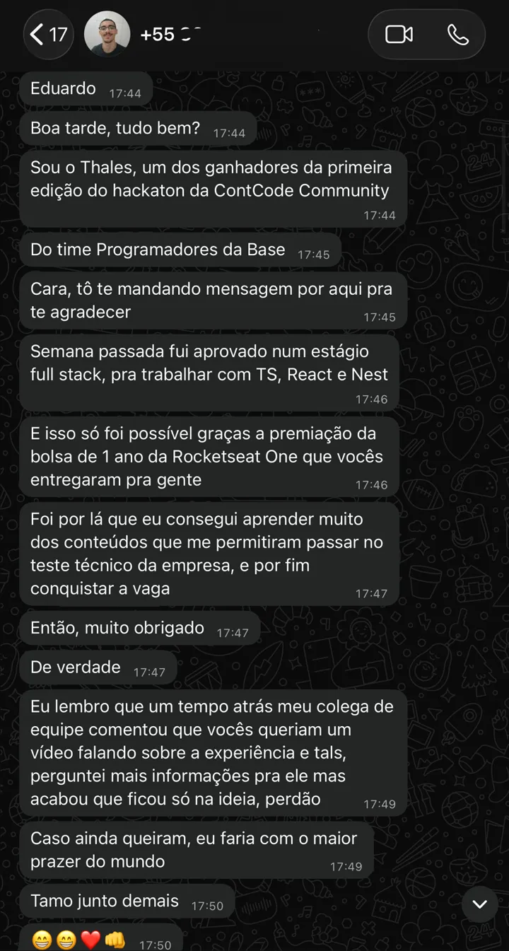 Print de conversa: membro conta que foi aprovado num estágio full stack graças à bolsa premiada no hackathon da Contcode